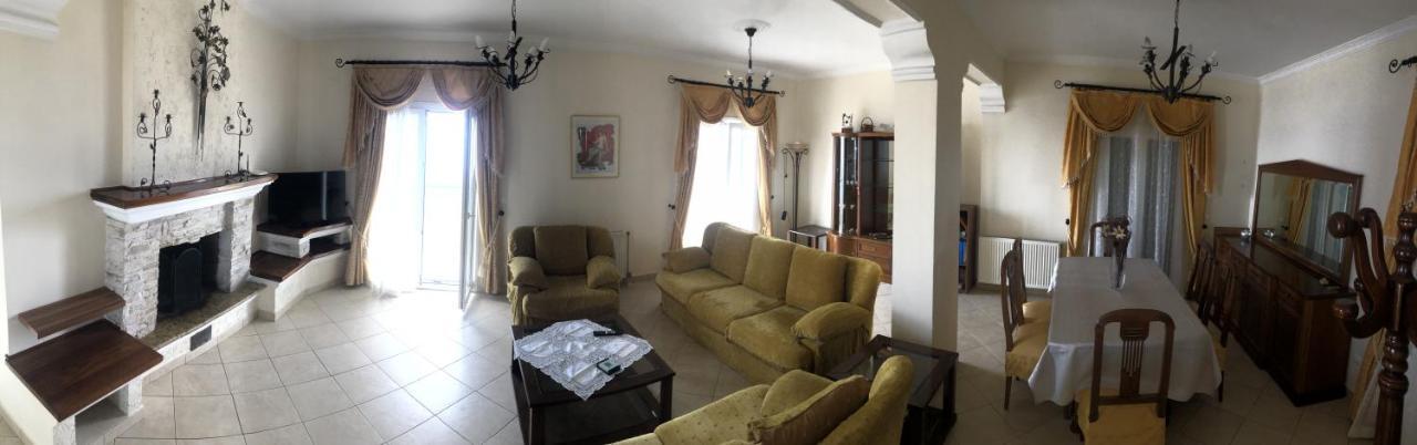Mariza'S View House Apartment Lakones Bagian luar foto